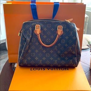 Louis Vuitton Speedy 30